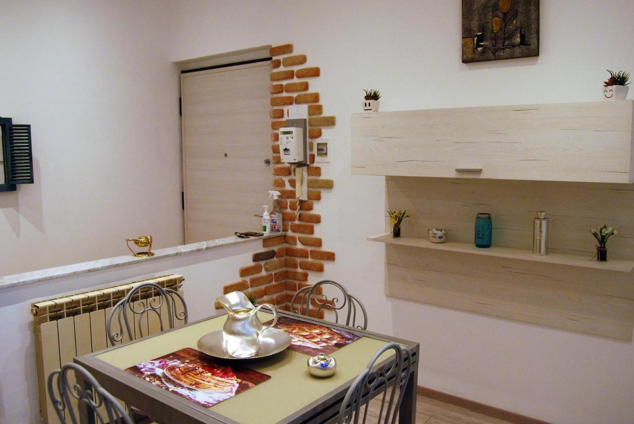 Casa Donna Lidia Apartment Savona Bagian luar foto