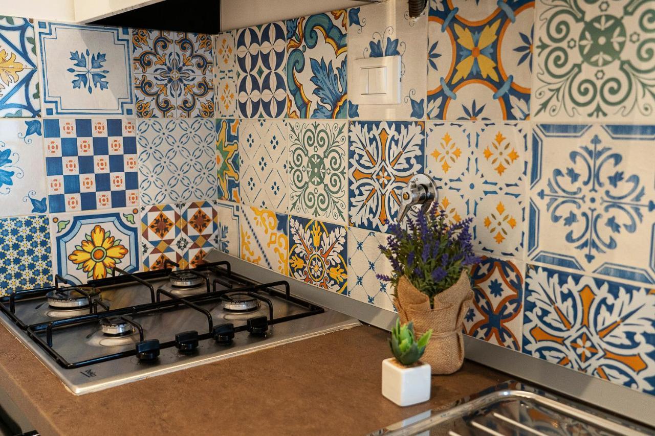 Casa Donna Lidia Apartment Savona Bagian luar foto