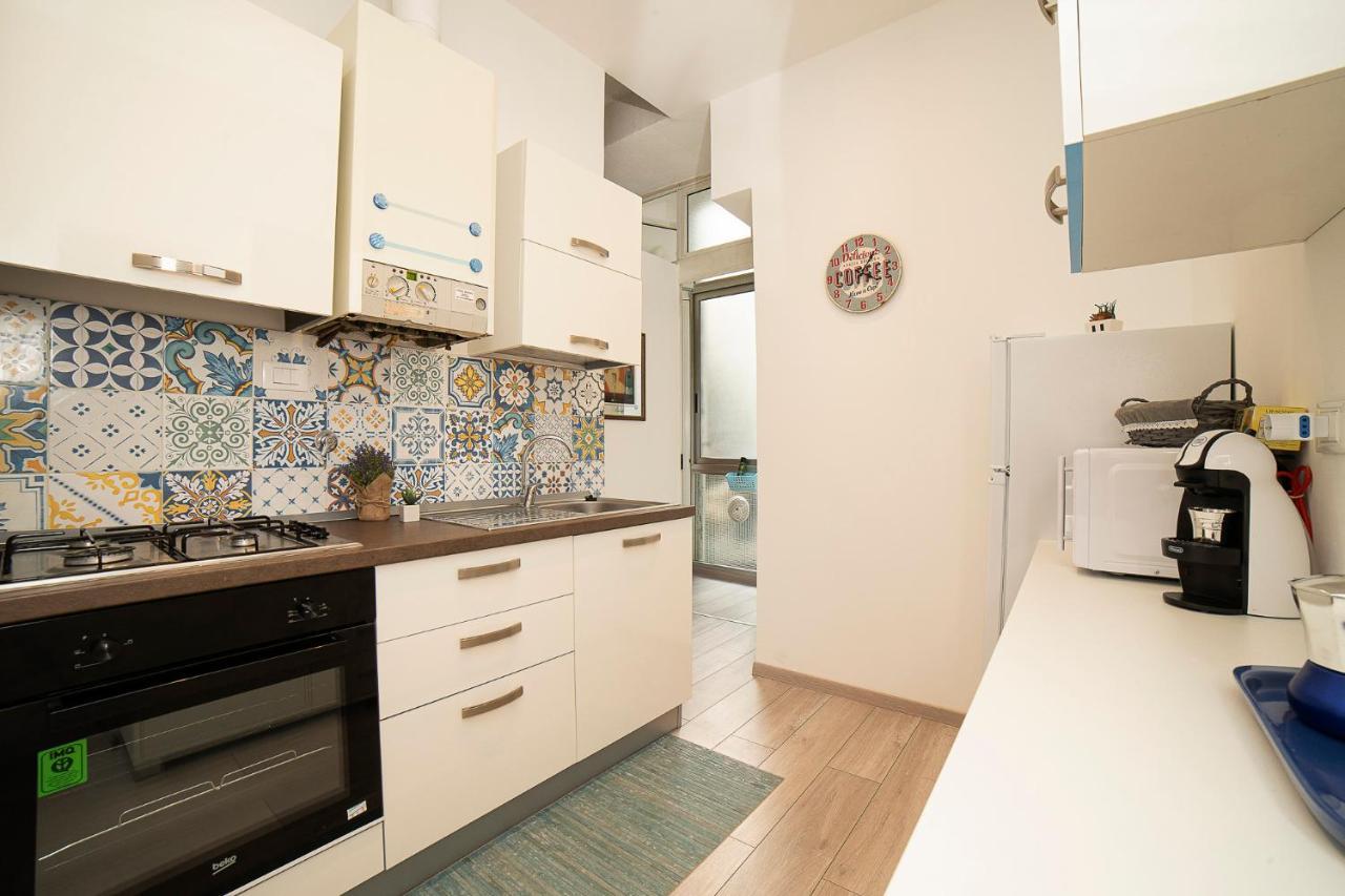 Casa Donna Lidia Apartment Savona Bagian luar foto