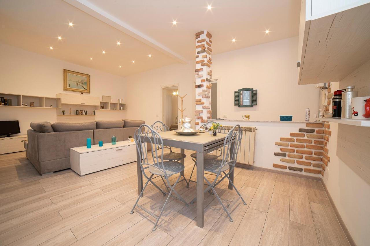 Casa Donna Lidia Apartment Savona Bagian luar foto