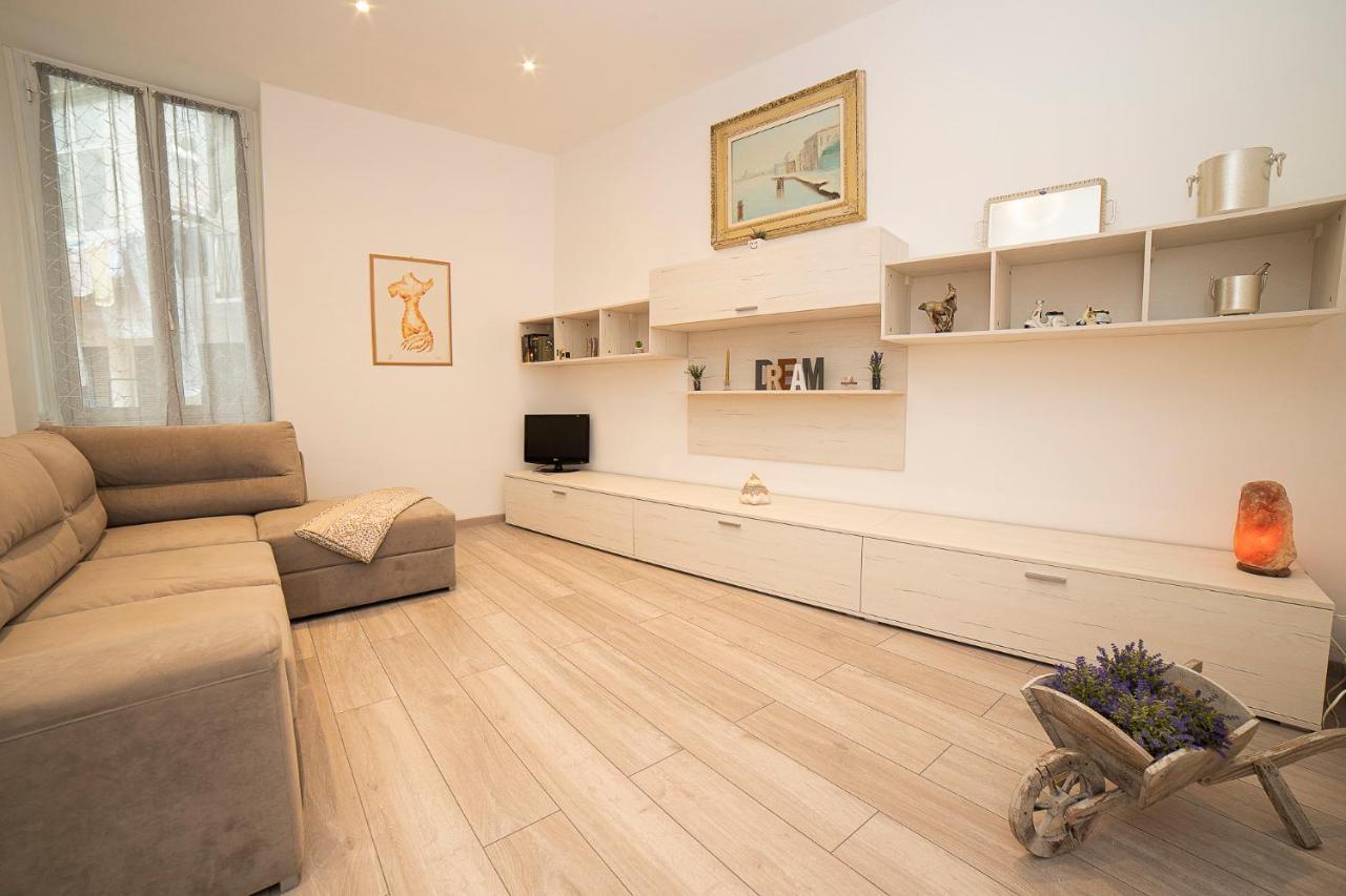 Casa Donna Lidia Apartment Savona Bagian luar foto